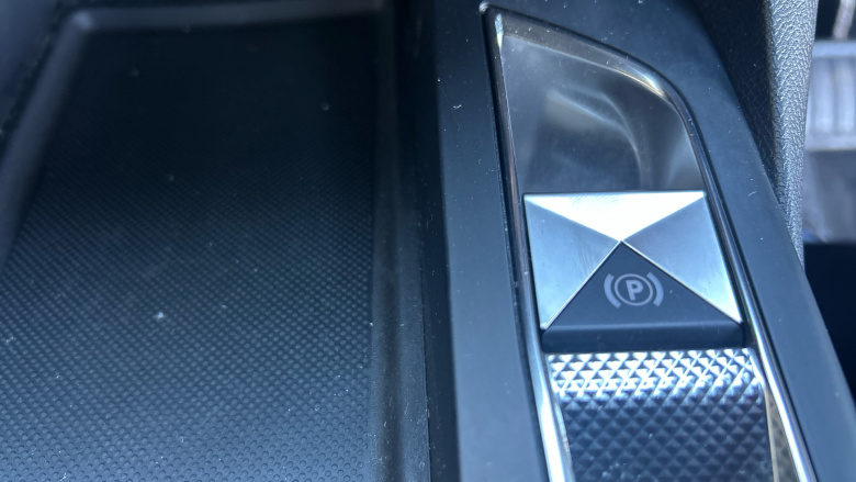 DS 3 Crossback 1.2 PureTech 155 Ultra Prestige 5dr EAT8 Petrol 